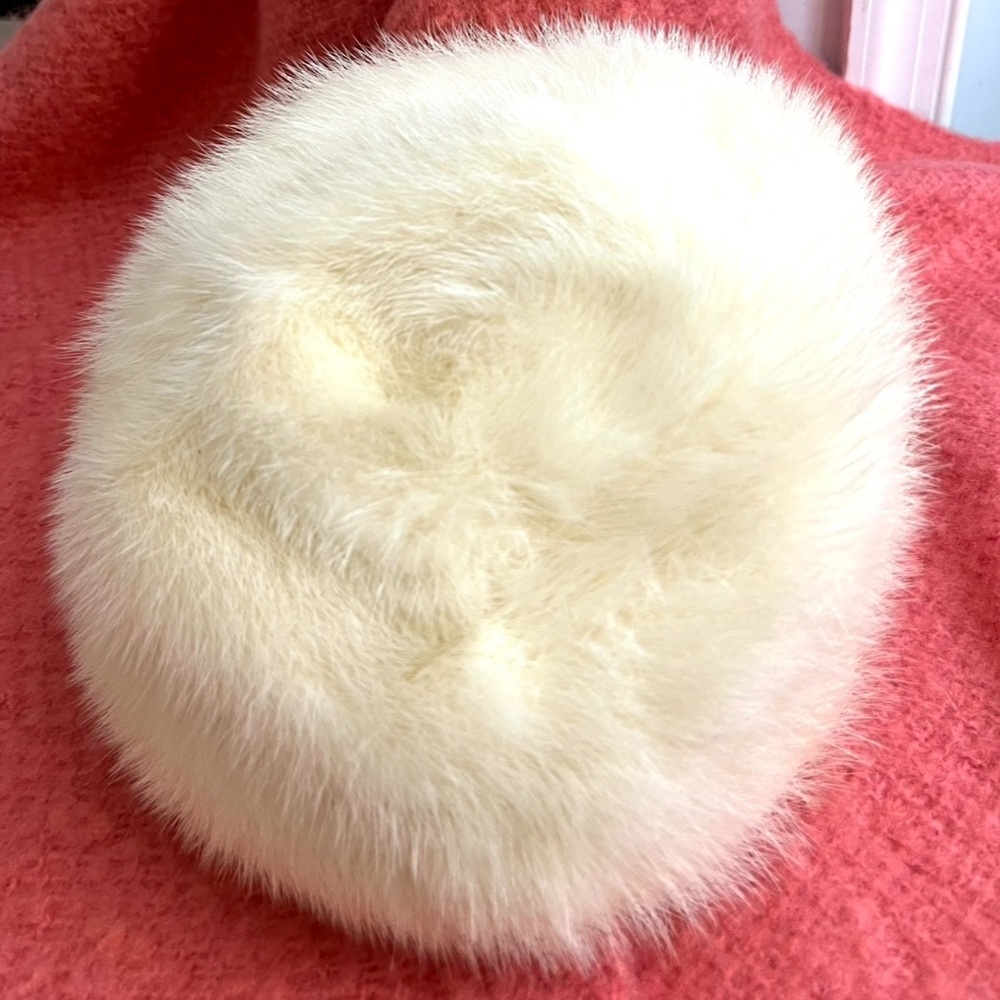 Vintage Genuine White Mink Fur Hat - Picture 12 of 13